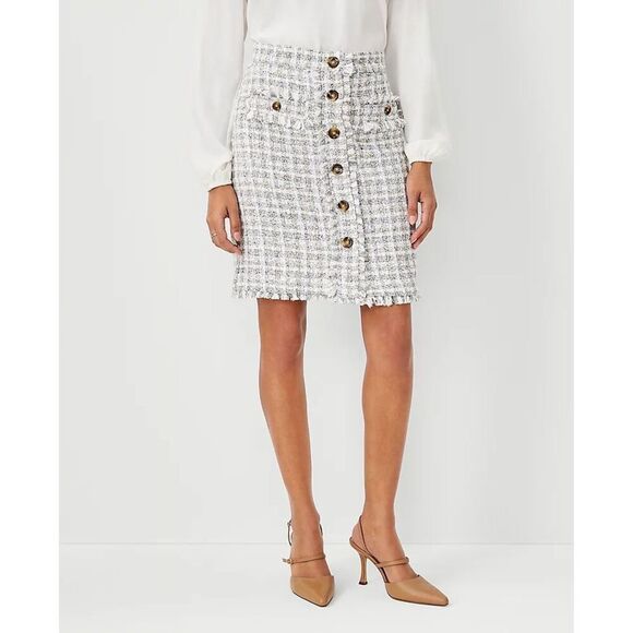 Ann Taylor Petite Fringe Tweed Button Skirt Size 10P - Picture 1 of 10